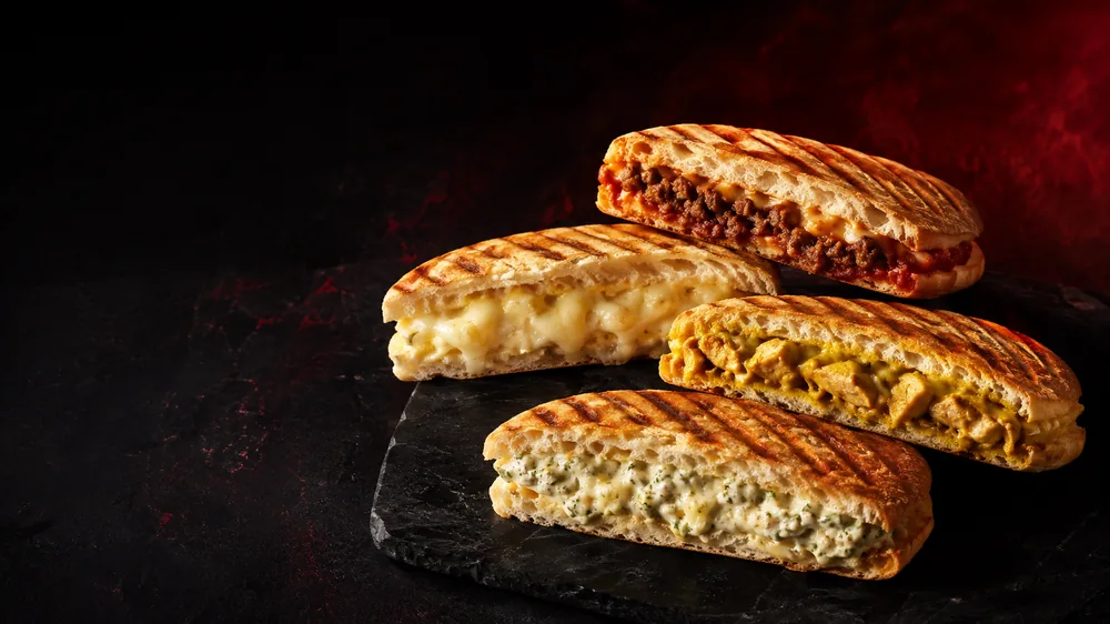 Paninis Family Pizza Chantilly